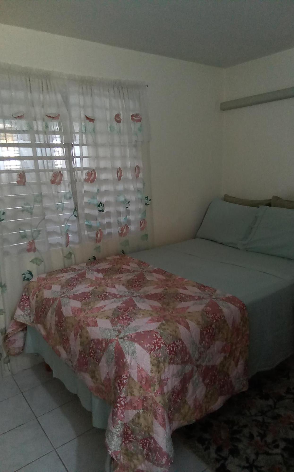 Cozy & Comfy Apartment พอร์ทมอร์ ภายนอก รูปภาพ