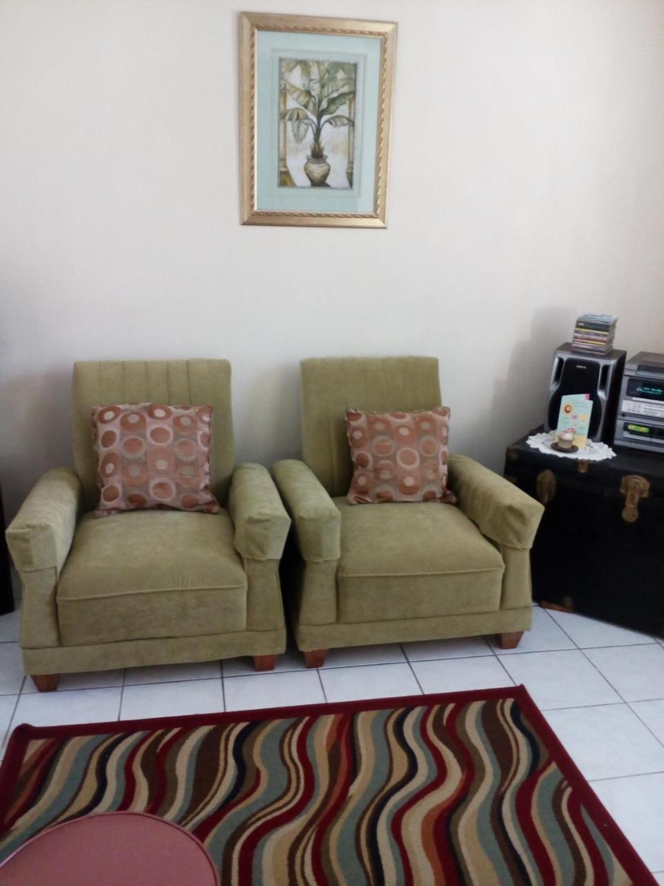 Cozy & Comfy Apartment พอร์ทมอร์ ภายนอก รูปภาพ