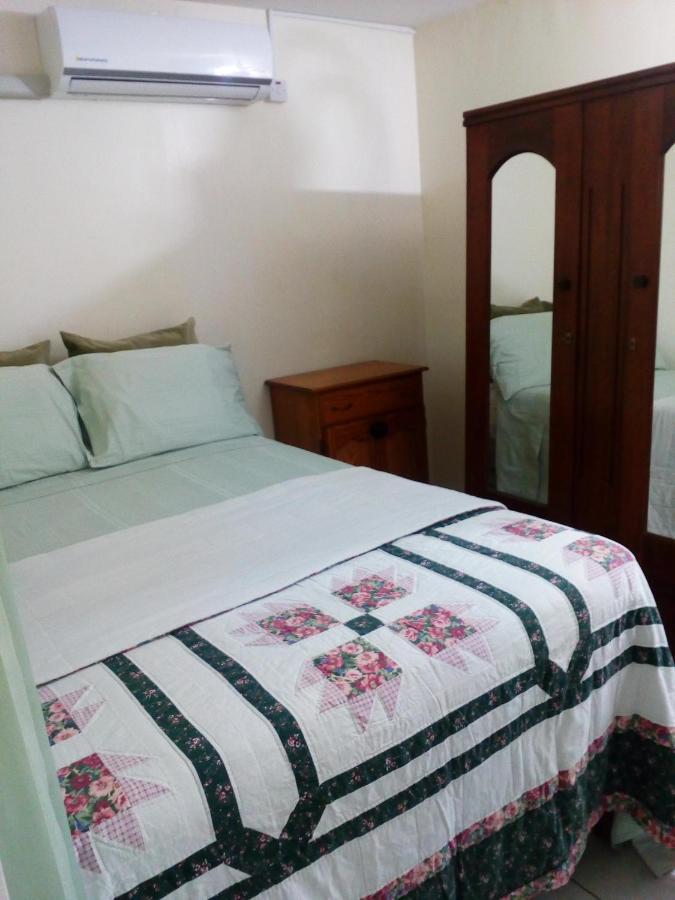 Cozy & Comfy Apartment พอร์ทมอร์ ภายนอก รูปภาพ